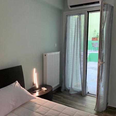 Cozy Apartment Metaxourgeio Greendom Atenas Exterior foto