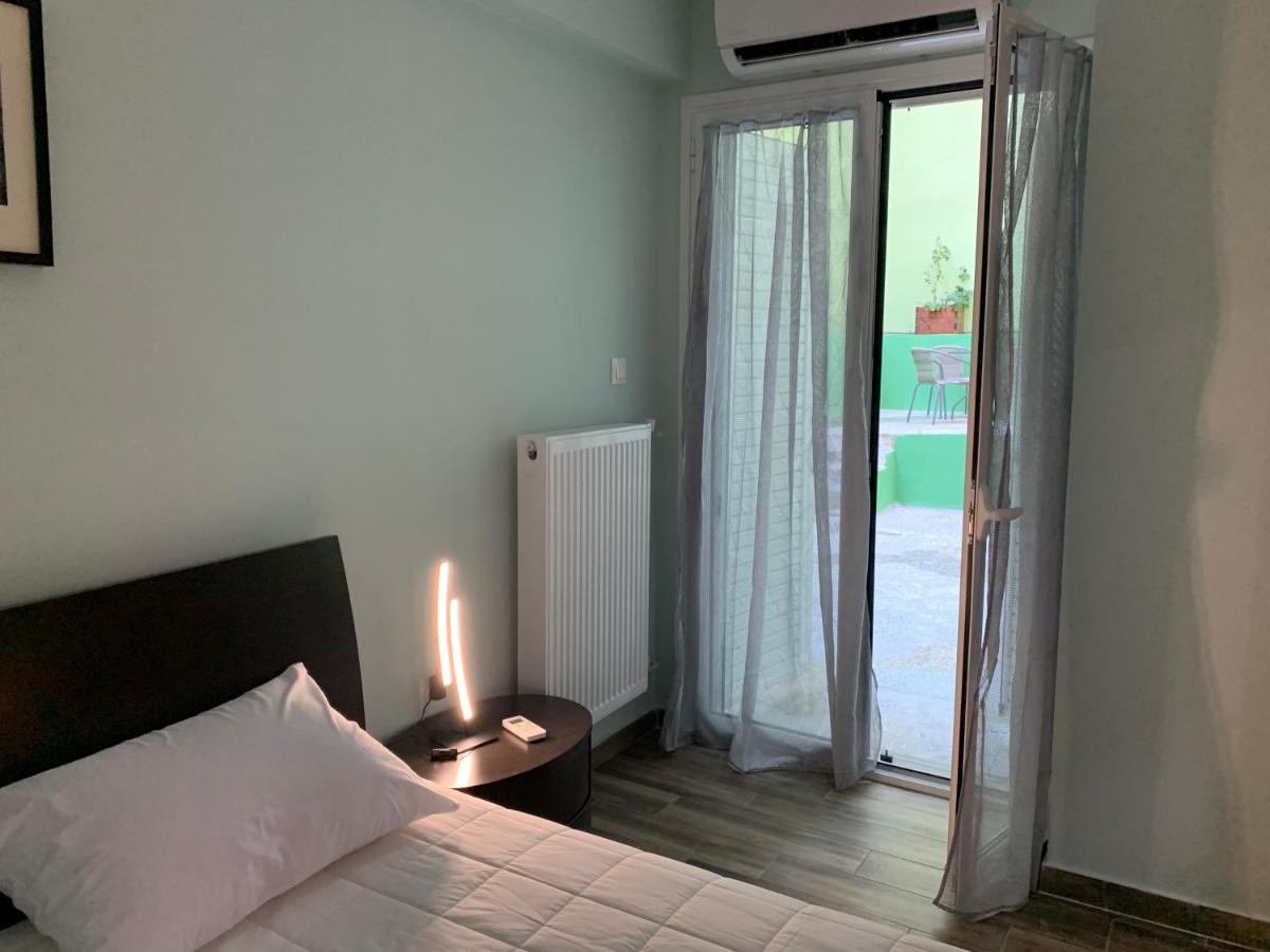 Cozy Apartment Metaxourgeio Greendom Atenas Exterior foto